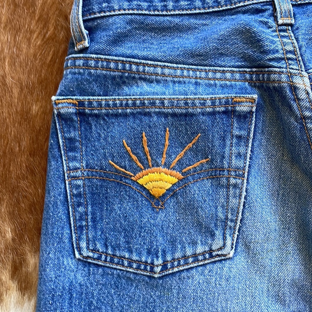 Vintage Levis 501! perfect vintage condition, lightly worn.